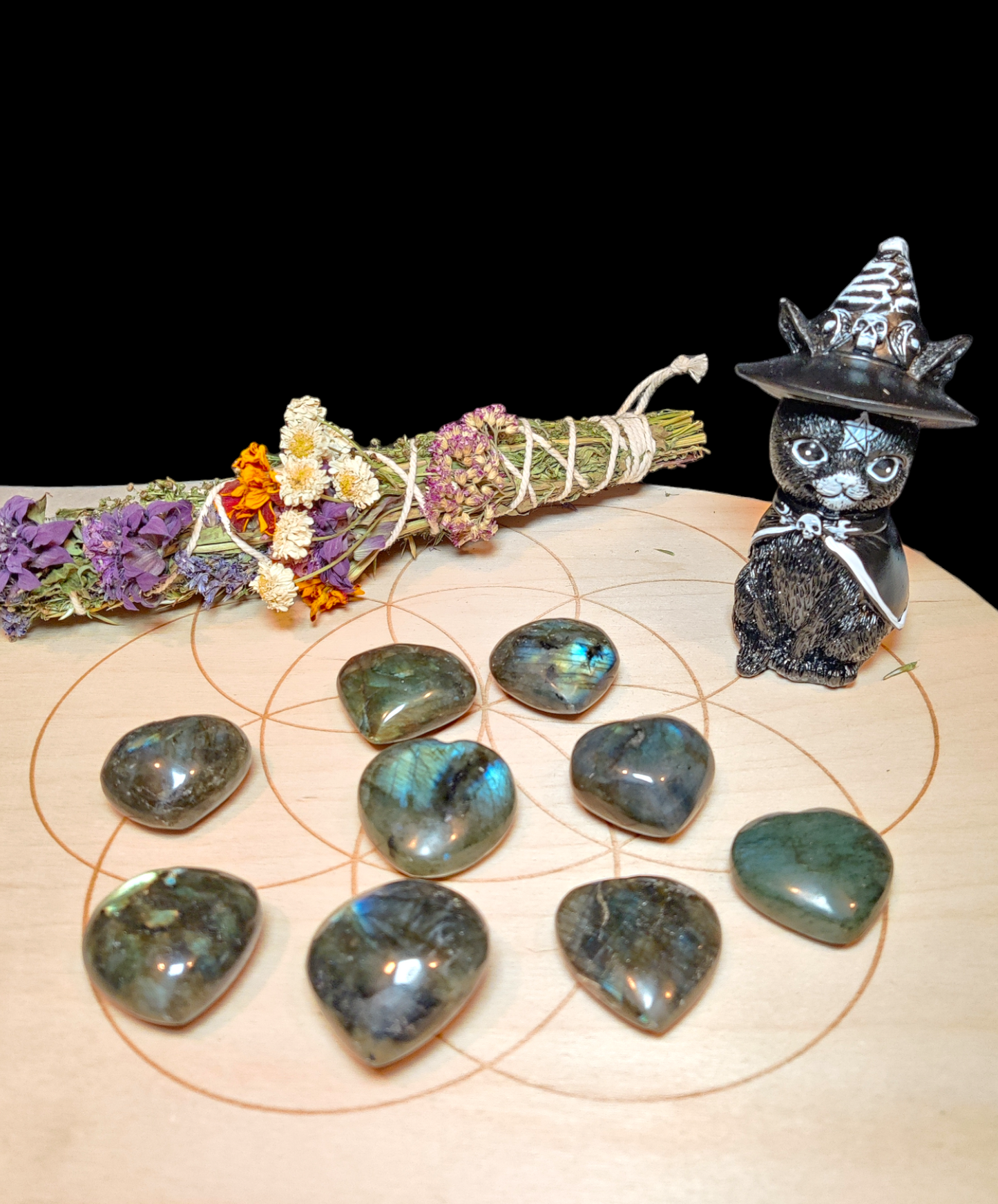 labradorite crystal gemstone heart carving flash