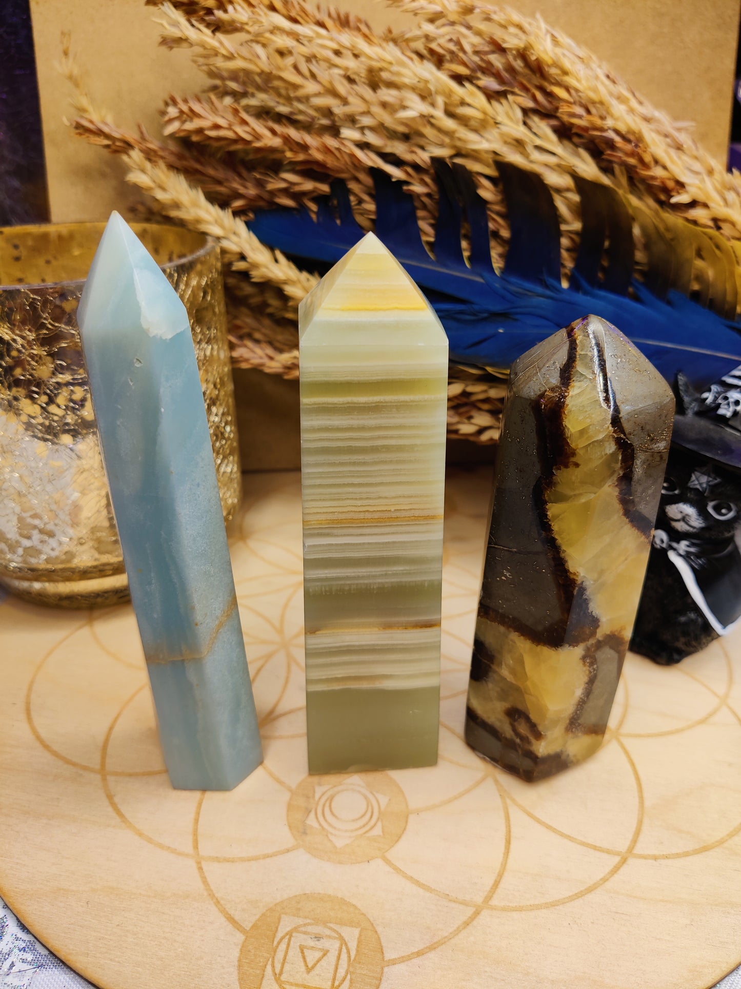 septarian caribbean calcite rainbow onyx crystal towers